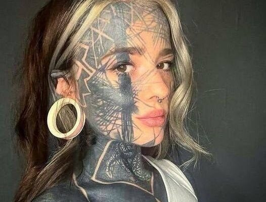 Guess What This Tattooed Mom Looks Like Without Her Ink